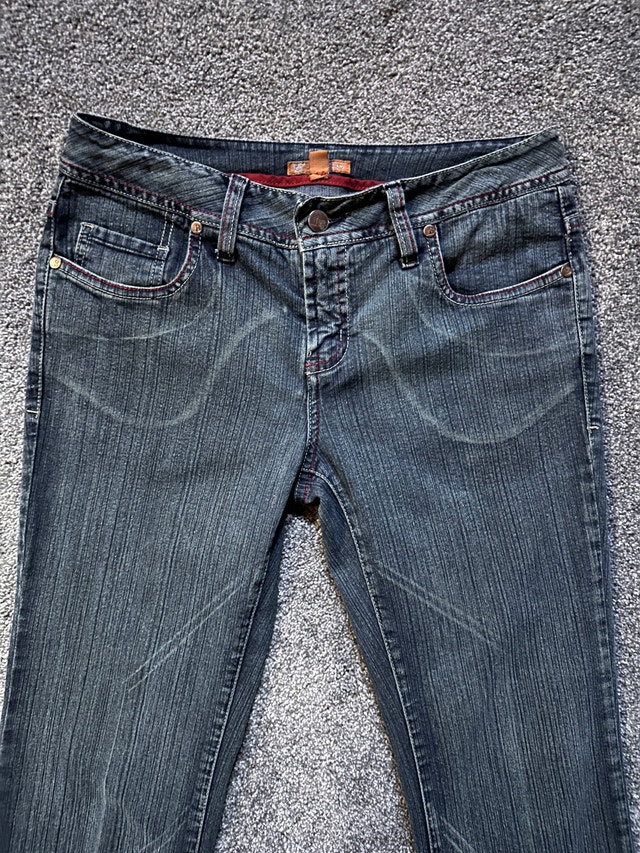 Bill Blass Women's Bootcut Jeans Size 4 - photo 2