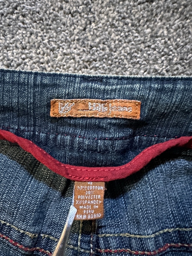 Bill Blass Women's Bootcut Jeans Size 4 - photo 5