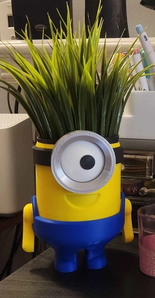 Minion Planter, Toothbrush Holder and Desk Organizer - photo 5