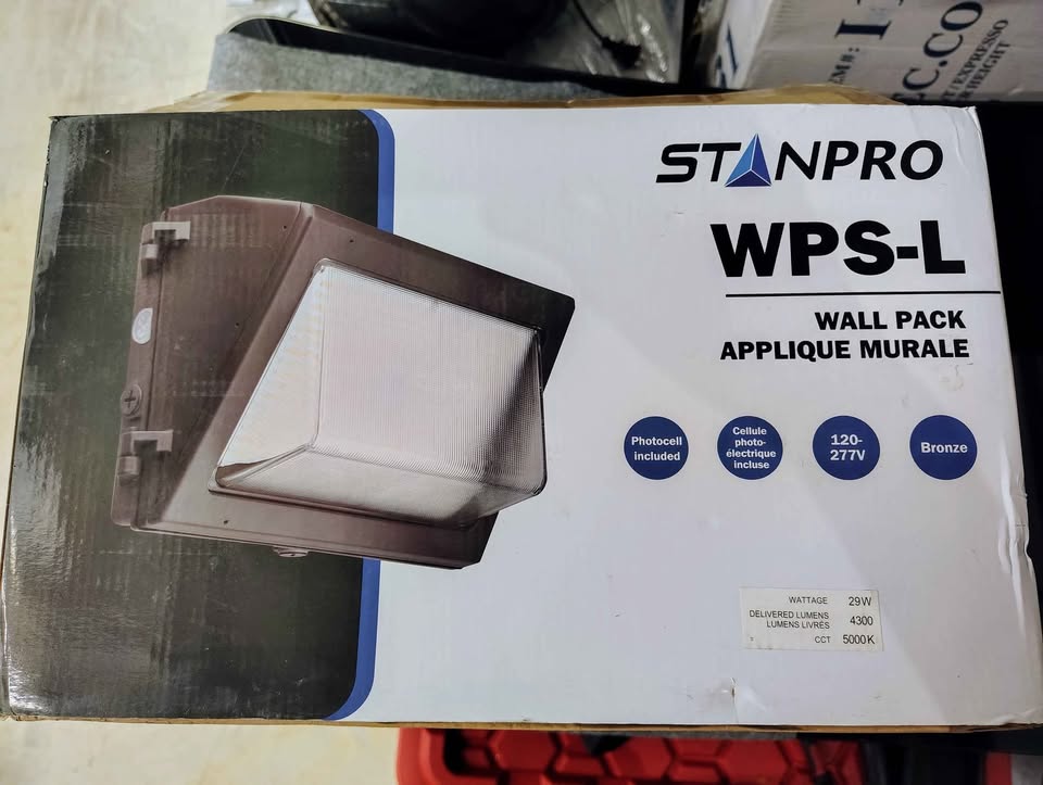 WALL PACK LIGHT 🧡 - photo 2