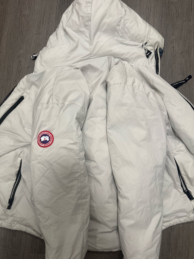 Canada Goose Jacket - photo 4