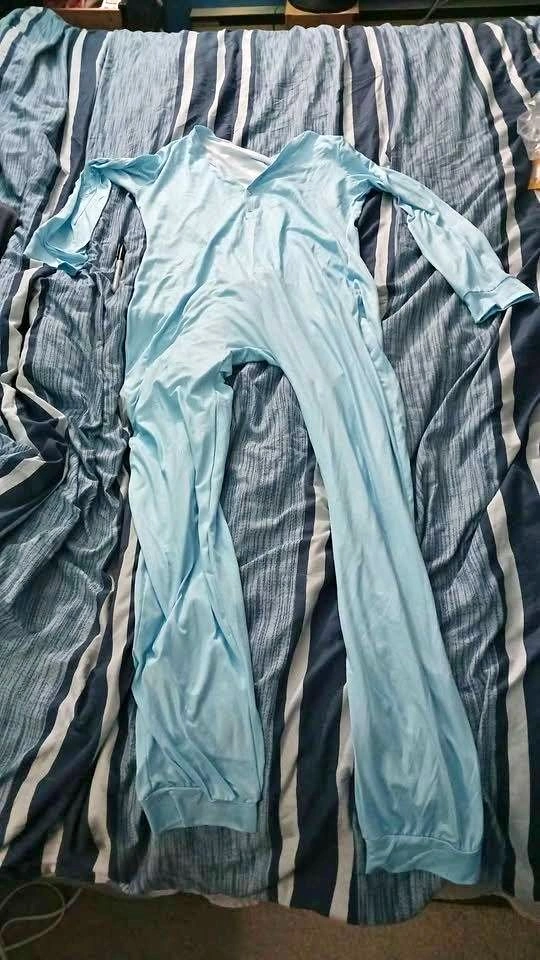 Onezie pjs with snap "trap door" *new*