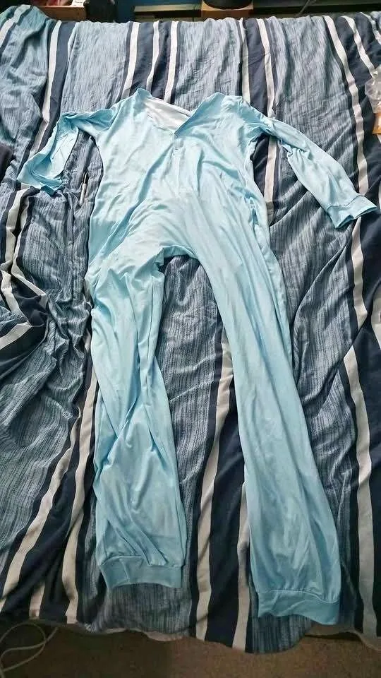 Onezie pjs with snap "trap door" *new*