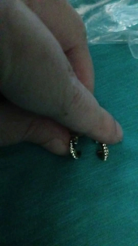 Small faux diamond earrings and heart pendant - photo 2