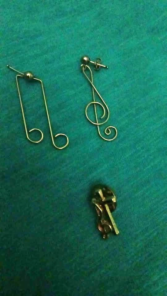 Musical earrings and pin