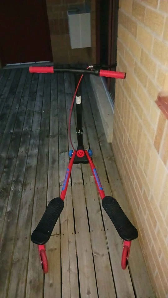 Fliker A3 Wiggle Scooter - photo 3