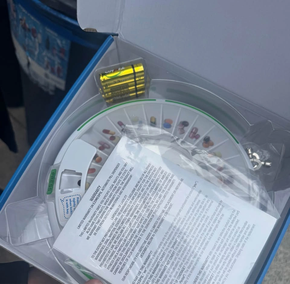 EziMedPil Automatic Pill Dispenser - photo 4