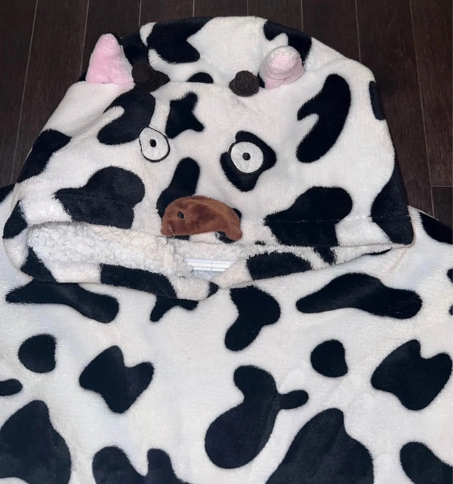 Cow Plush Hoodie - photo 3