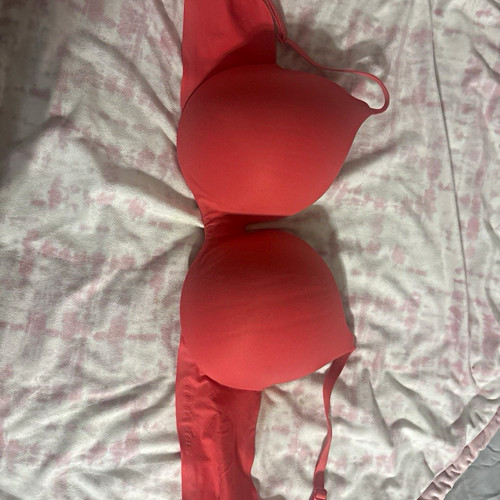 Victoria's Secret T-Shirt Bra Coral Microfiber Padded Underwire