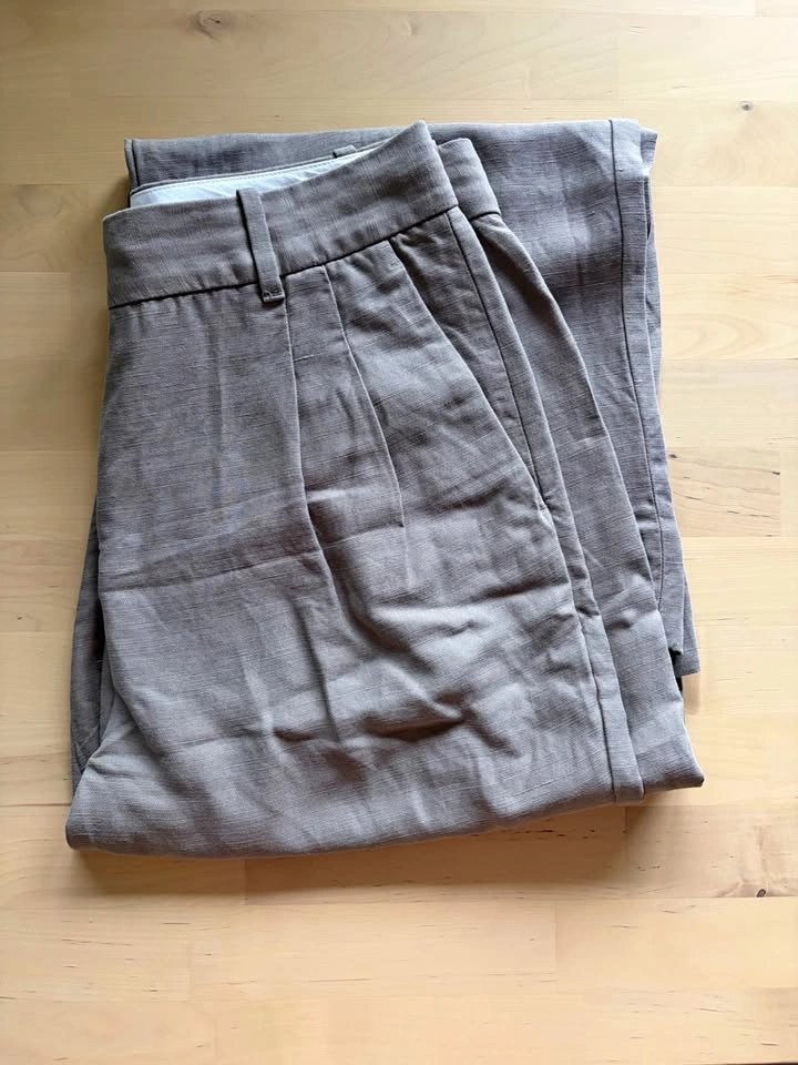 Aritzia Effortless Pants Linen (size 8)