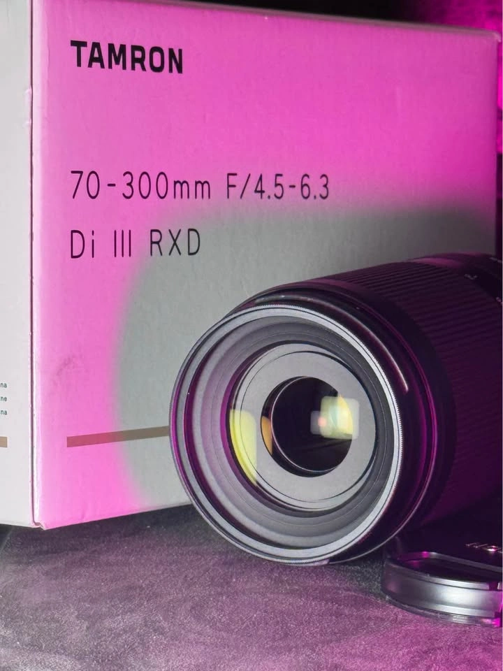 Tamron 70-300mm F/4.5-6.3 Di III RXD Lens - photo 2