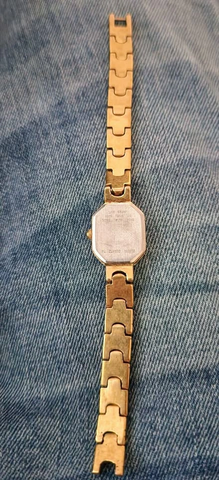 Bulova Quartz T4 Gold Tone Women's Watch - photo 2