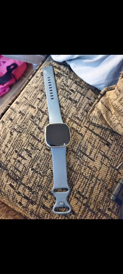 Fitbit Versa 4 Fitness Smartwatch