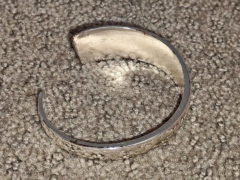 Minimalist Silver Glossy Open Bracelet - 2-1/4"