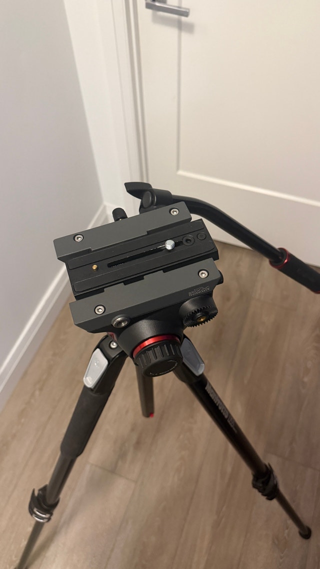 Manfrotto 055 Pro Tripod with video head (055XPRO3) - photo 4