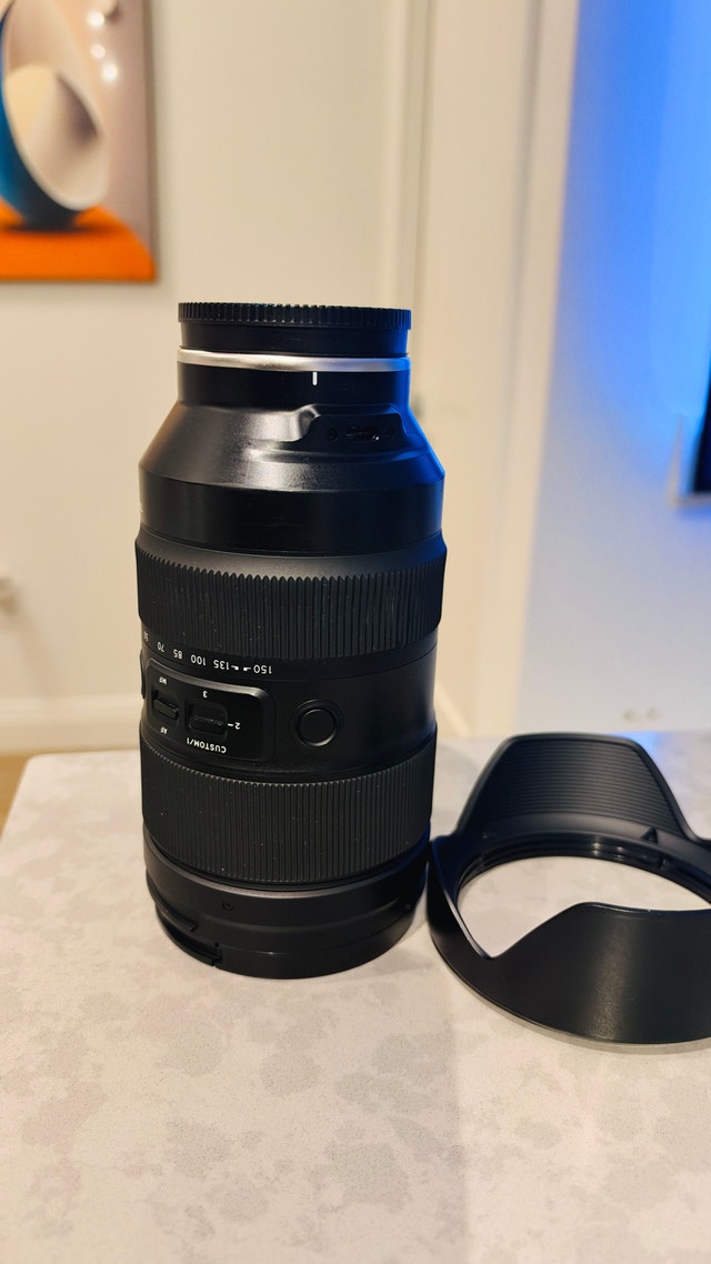 Tamron 35-150mm f/2-2.8 Di III VXD Lens + tripod collar - photo 4
