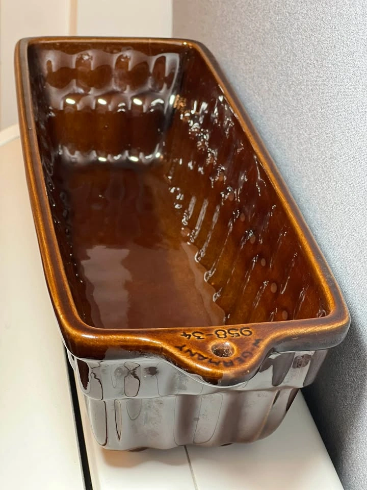 Vintage West German Ceramic Loaf Pan / Cake Mold (#958-34)