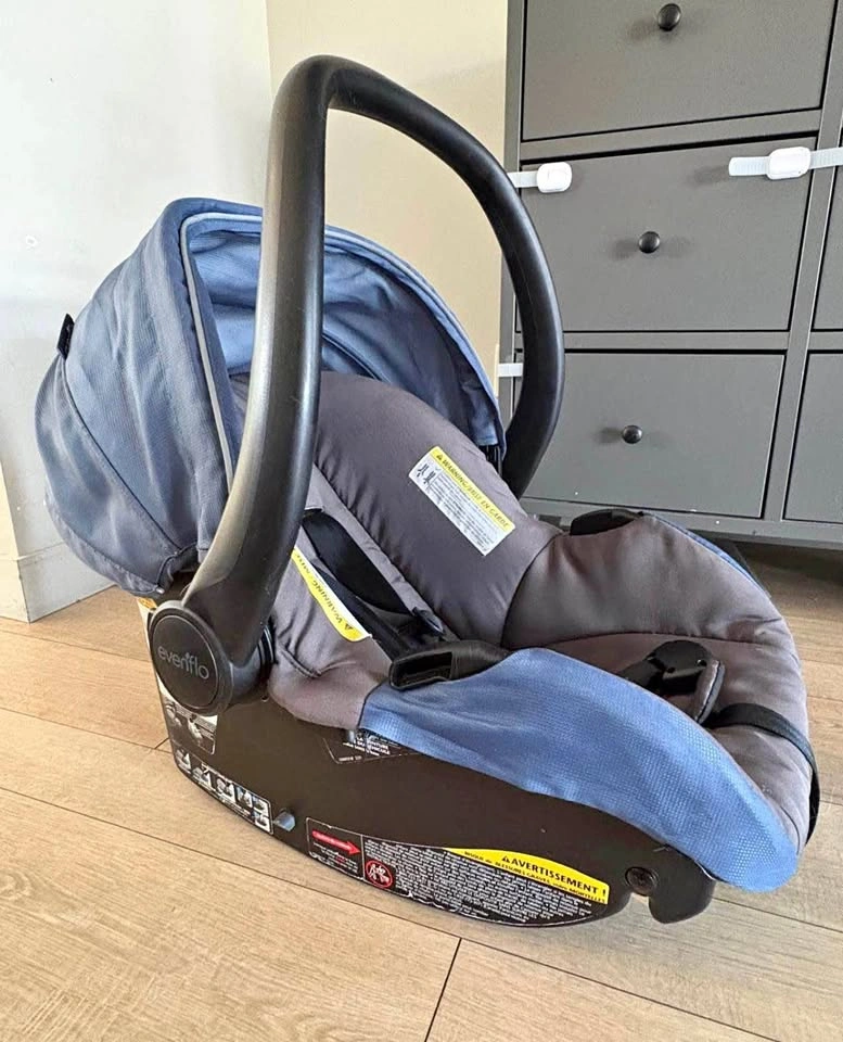 Evenflo Infant Car Seat with Base