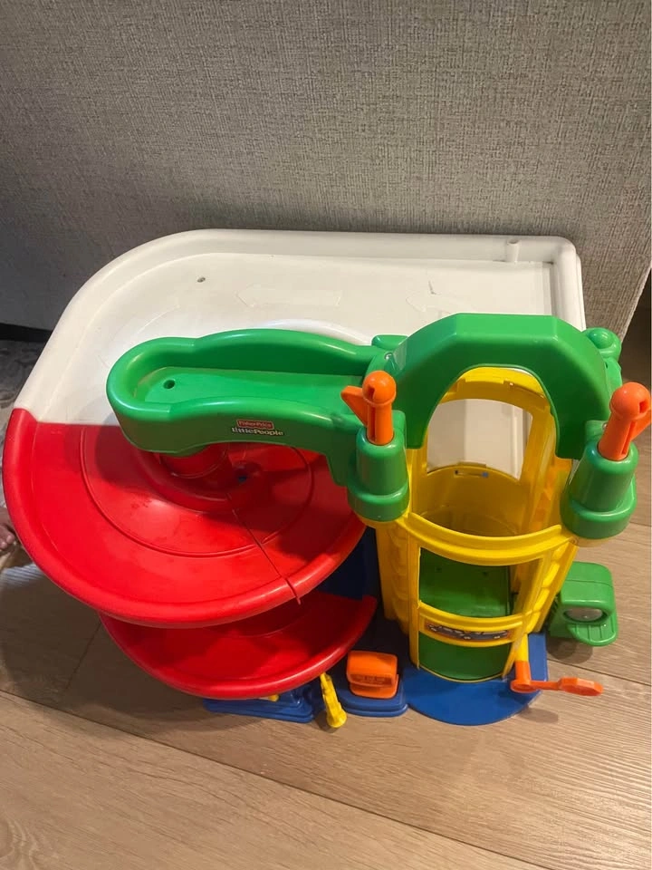Fisher-Price Little People Ramps Garage - photo 2