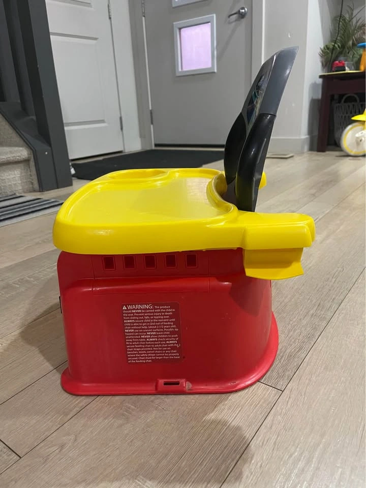 Disney Pixar Cars Lightning McQueen Booster Seat - photo 3