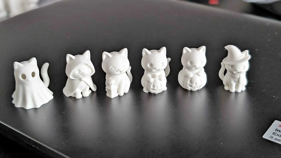 Halloween Decorations | 3D Printed Halloween Cat Figurines