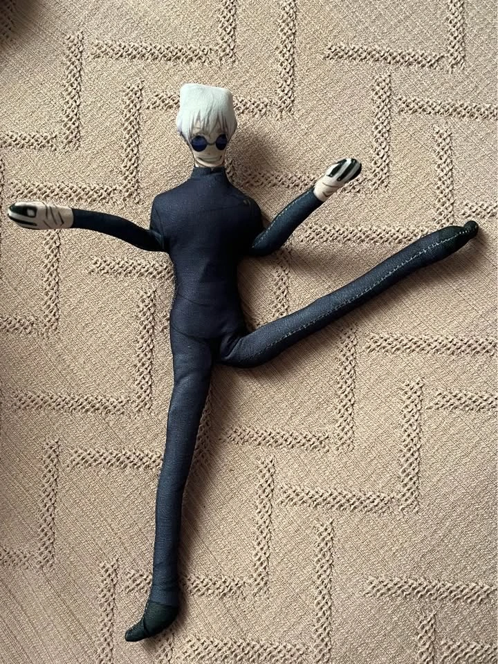 Satoru Gojo Soft Posable Plush - photo 4