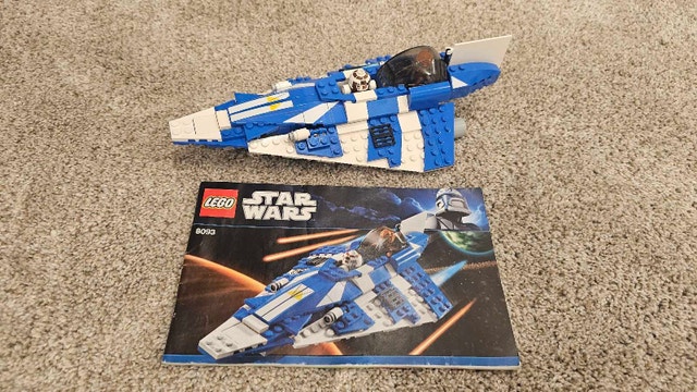 LEGO Star Wars 8093 Plo Koon’s Jedi Starfighter - photo 2