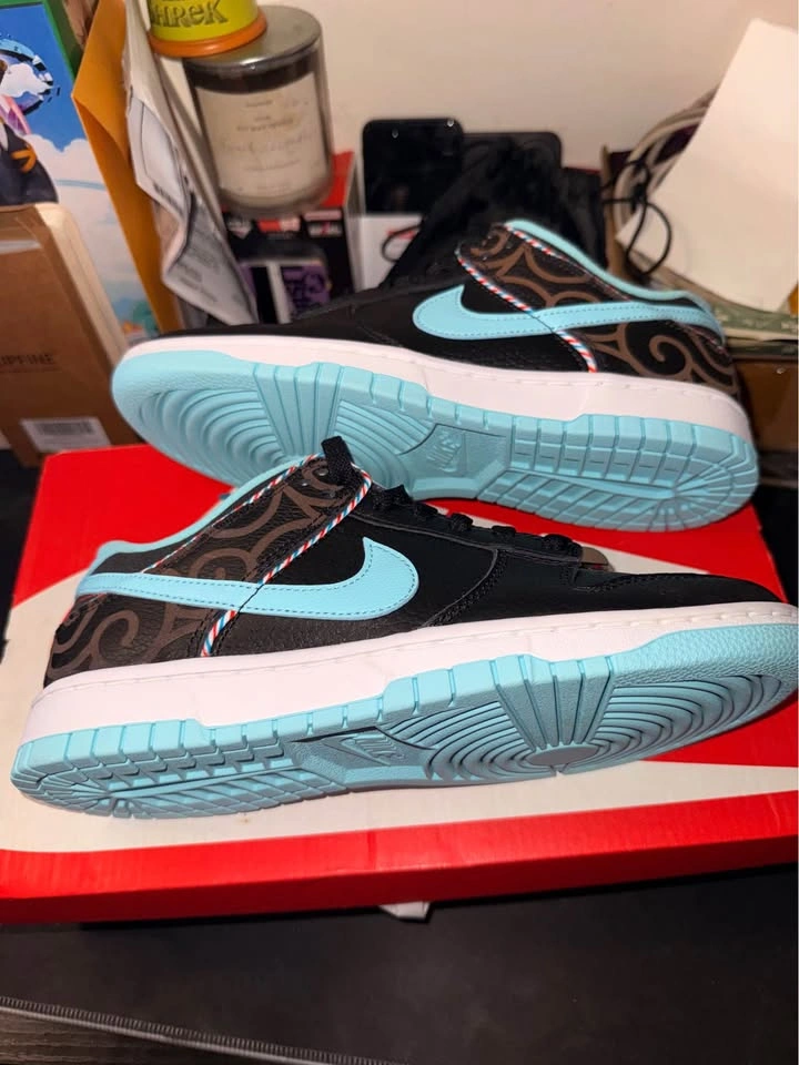 Barber shop Dunks size 6.5 - photo 2