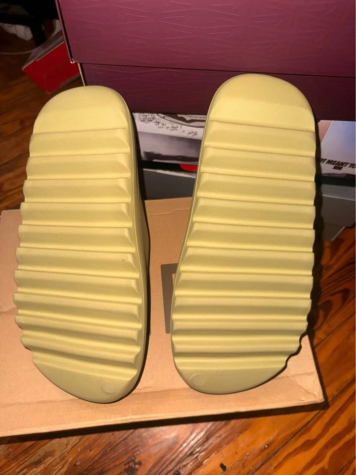 Adidas Yeezy slides - photo 2