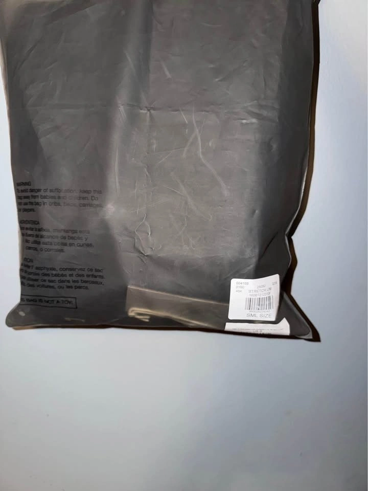 Fear of God Essentials shorts Brand new - photo 4