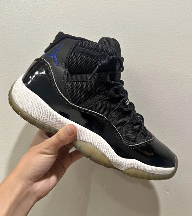 Jordan 11 Space jam size 7