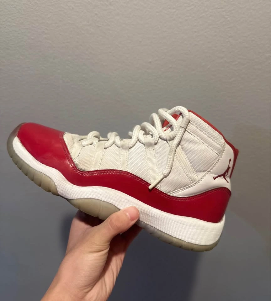 Jordan 11 cherry red
