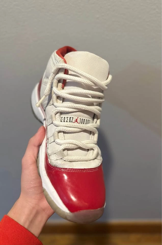 Jordan 11 cherry red - photo 3