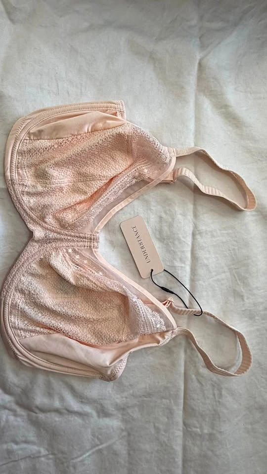UNDERSTANCE Bra – Brand New 30H