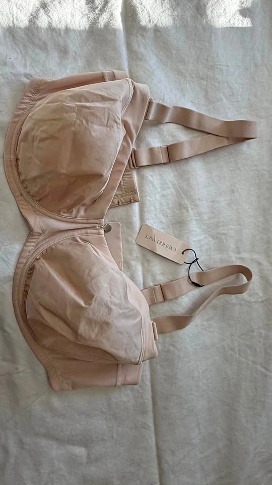 UNDERSTANCE Bra – Brand New 42DD