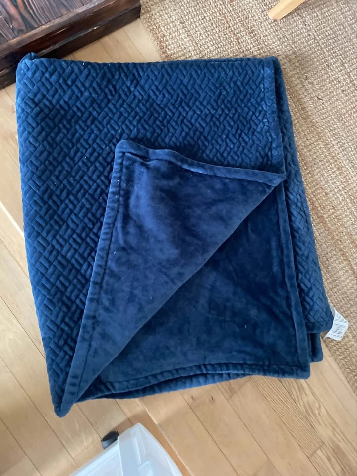 Navy Blue Quilted Plush Blanket