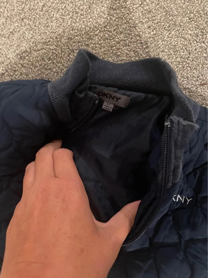 Quilted brand name coat, kids size 6T - photo 2