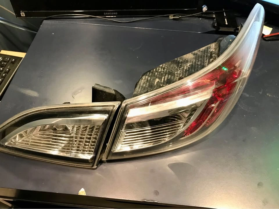 OEM Mazda 3 Passenger Side Tail Light Assembly - photo 2