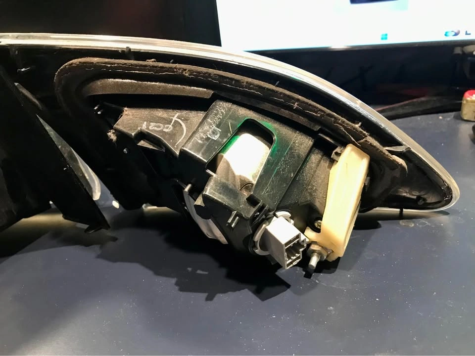OEM Mazda 3 Passenger Side Tail Light Assembly - photo 5