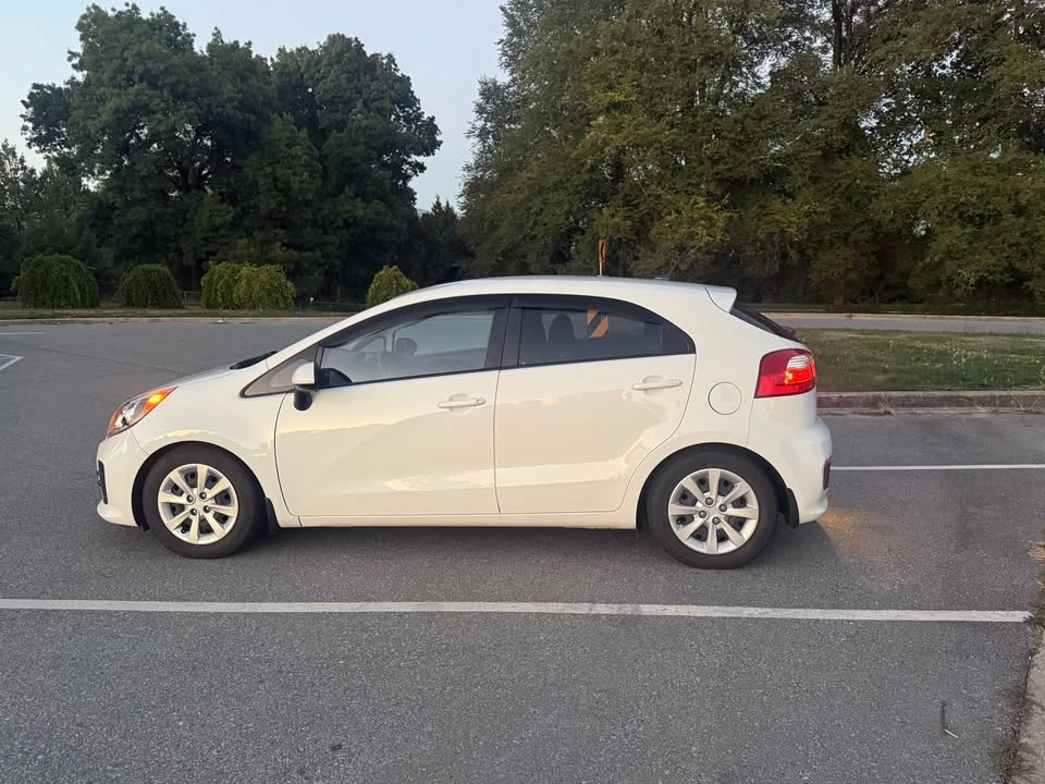 2016 Kia Rio Clean Title BC Vehicle No Accidents Manual - photo 2