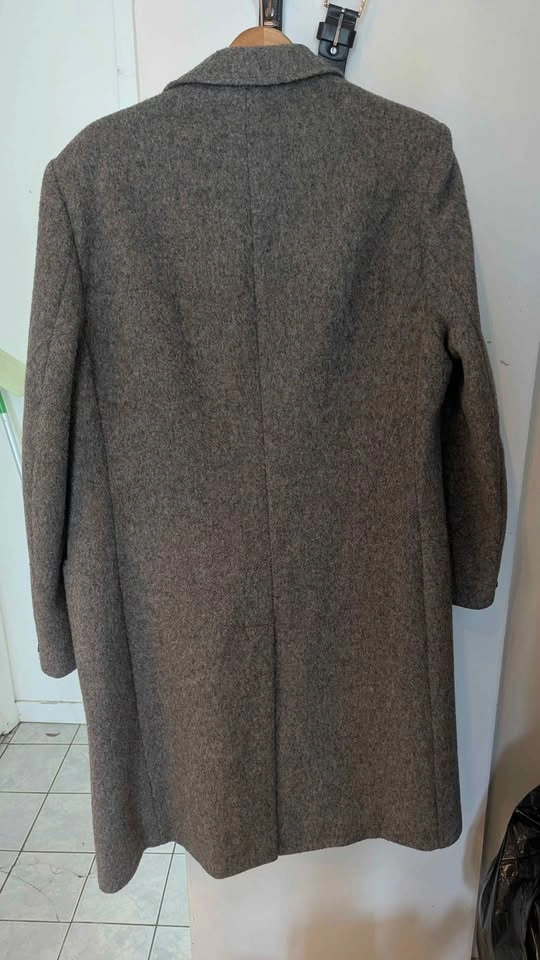 Wool coat 100% - perfect for winter/fall - photo 2