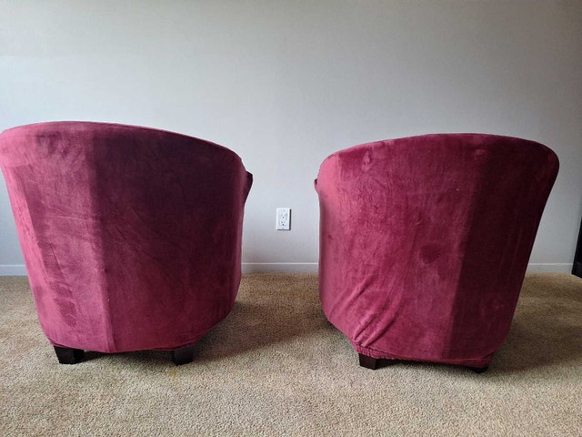 Barrel accent chairs with covers - photo 2