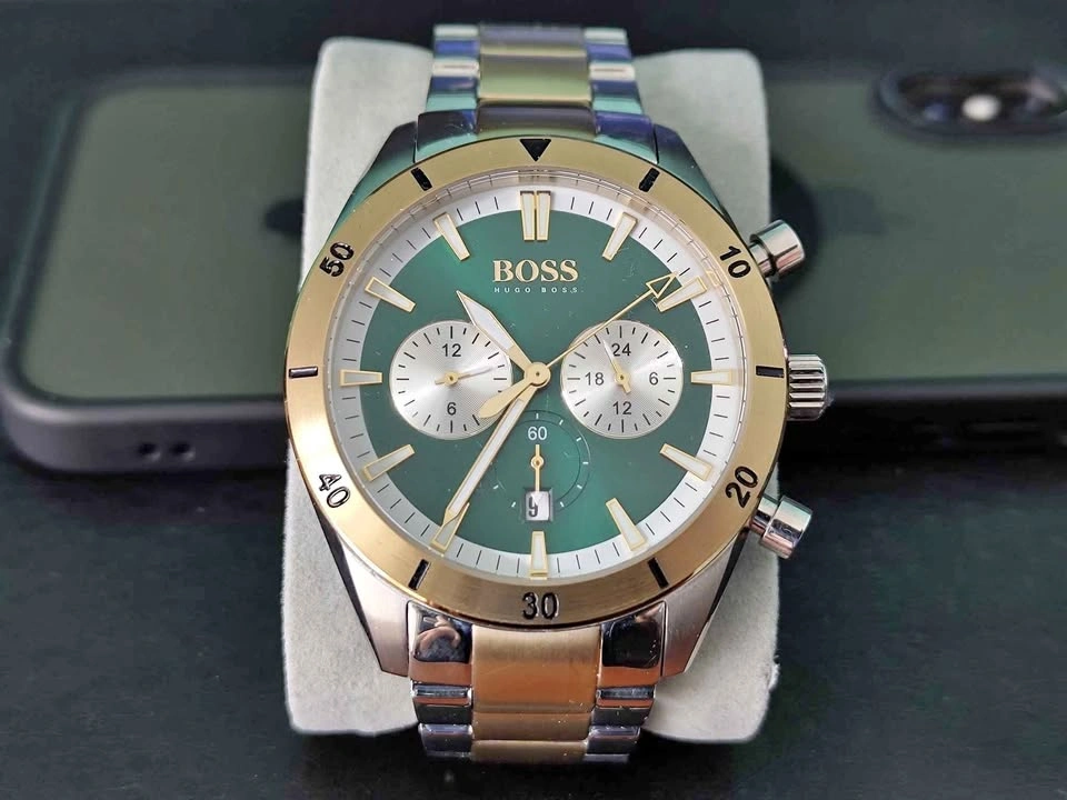 Hugo Boss Santiago Chrono Watch HB1513872 Green Dial