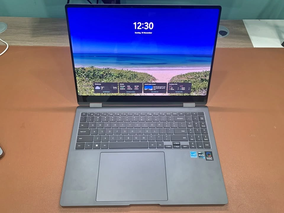 Samsung Galaxy Book3 Pro 360 16" Touchscreen Laptop