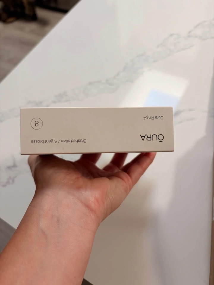 Brand new Oura Ring 4 - Size 8 - photo 3