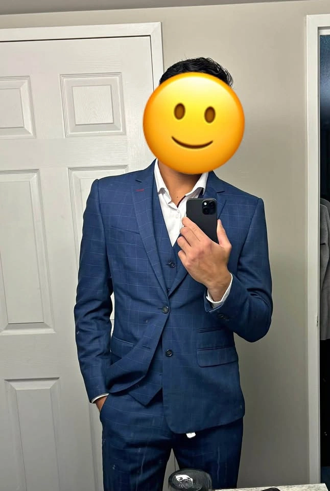 Blue Checker 3-Piece Suit (Blazer 38S, Vest 38S, Pants 28x32)