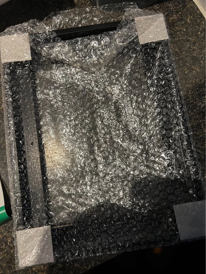 Floating frame only (painting not included) - photo 2