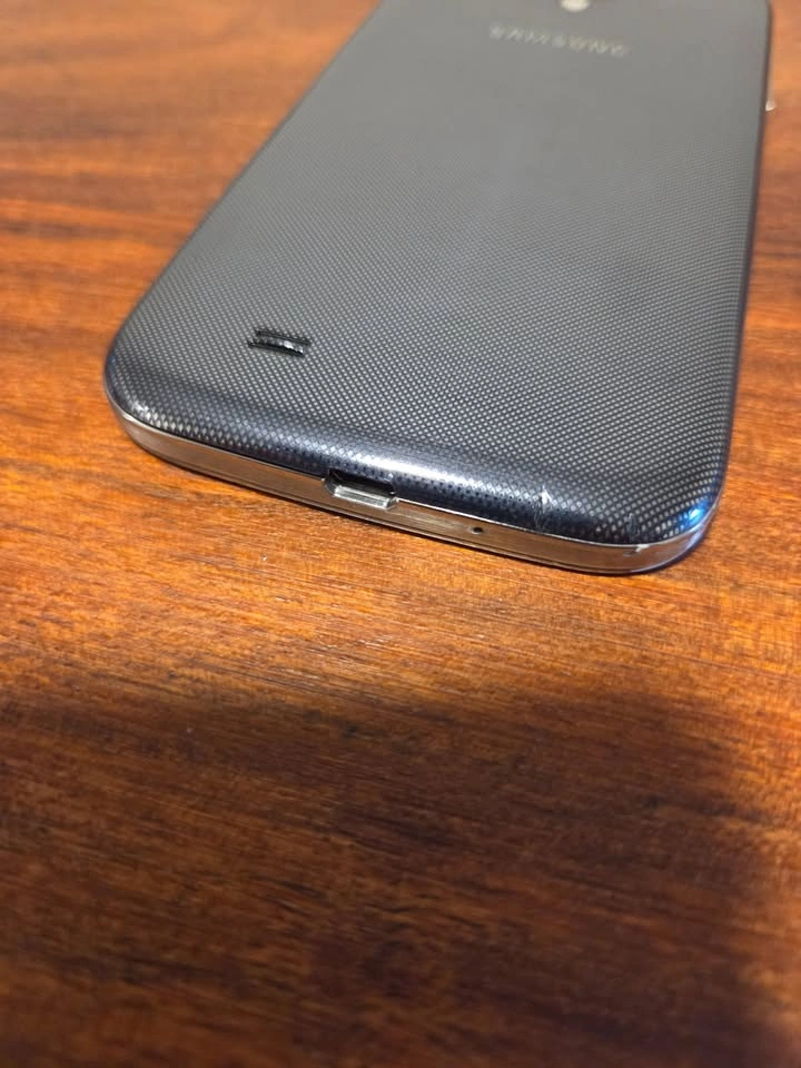 Samsung Galaxy S4 GT-I9505 - Working - Excellent Condition - photo 4