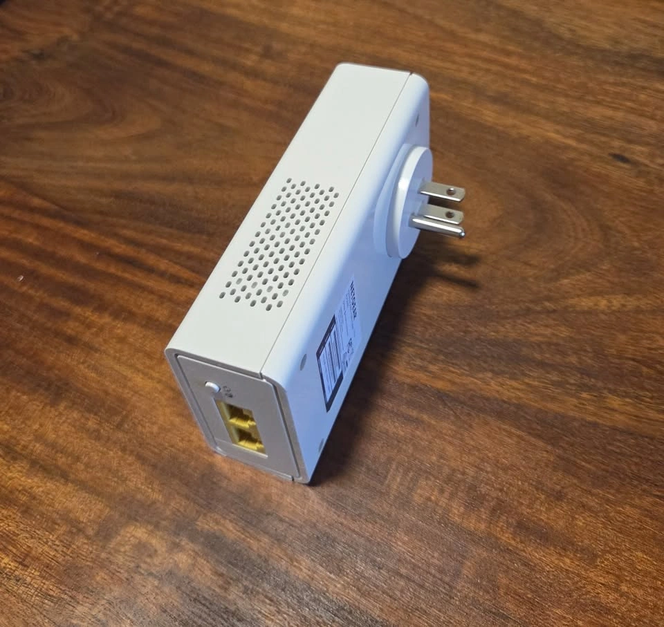 Netgear Powerline 2000 PLP2000 Adapter - Single Unit Only - photo 3