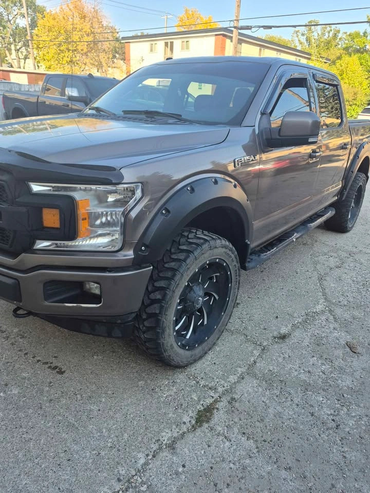 2018 Ford F-150 Lariat - photo 2